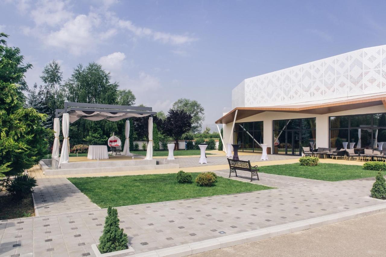 פירוט Hotel Dijana מראה חיצוני תמונה
